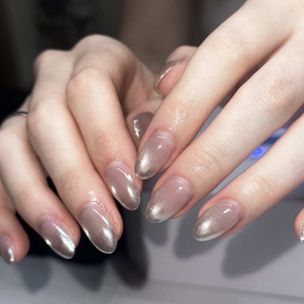 Pearl chrome mirror gel nails at blancher nail salon in Hiroo, Tokyo